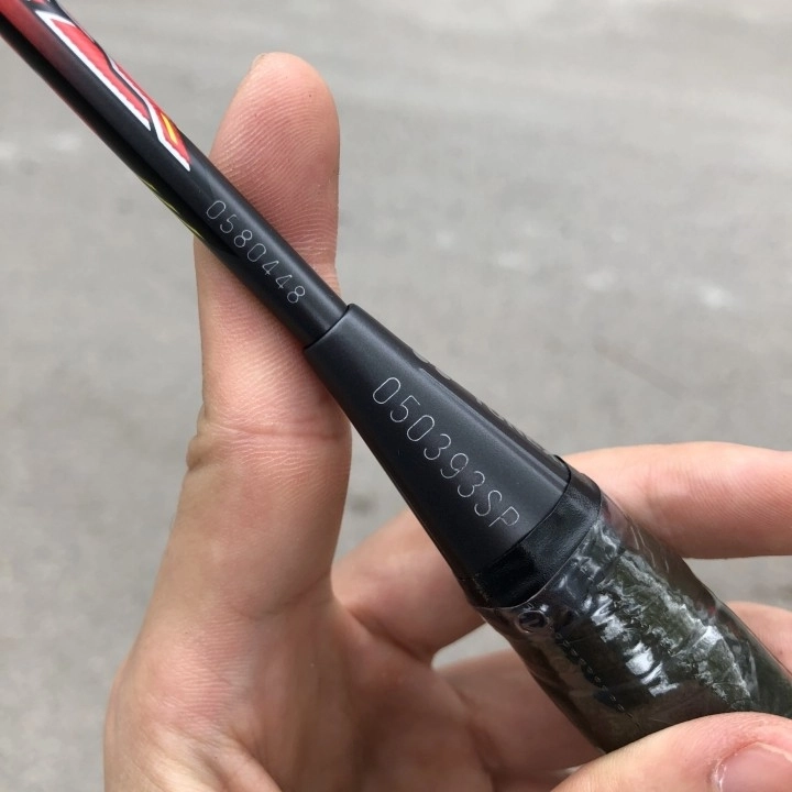 Hướng dẫn check mã vợt cầu lông đơn giản và chính xác